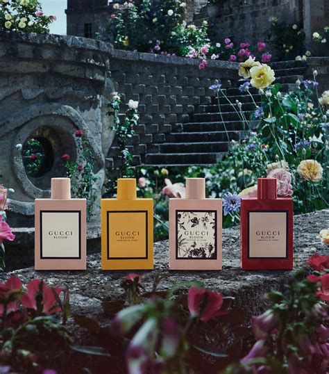 Gucci Bloom Profumo Di Fiori Gucci для женщин .